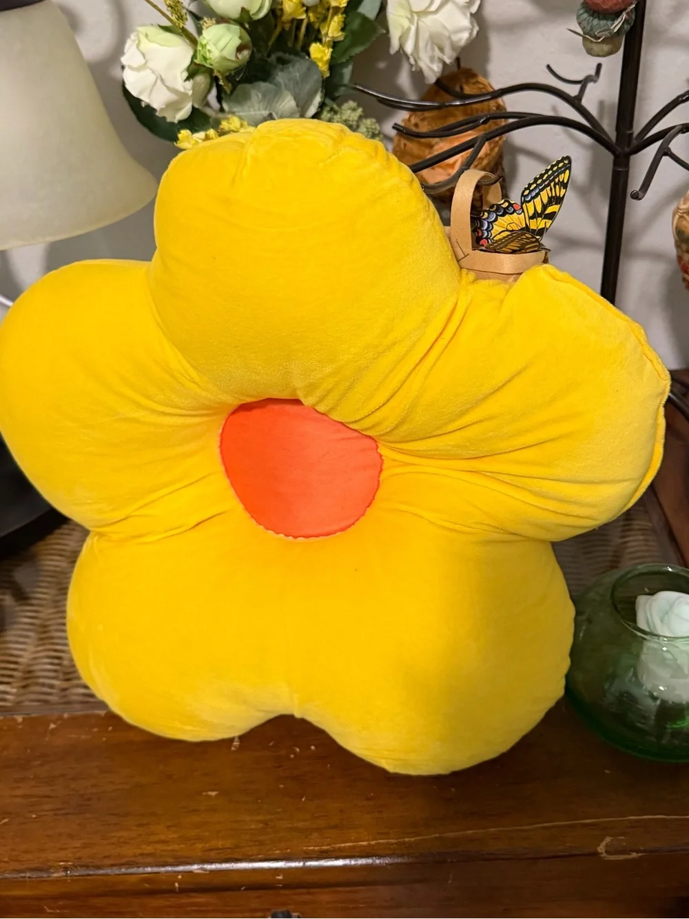 PRETTY SUMMER FLOWER THROW PILLOW